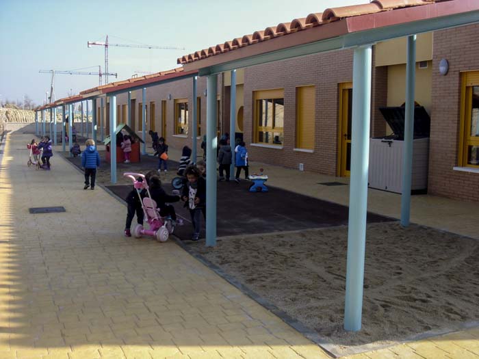 https://www.colegiotempranales.com/images/tempranales/centro/patios/Cole_050.jpg